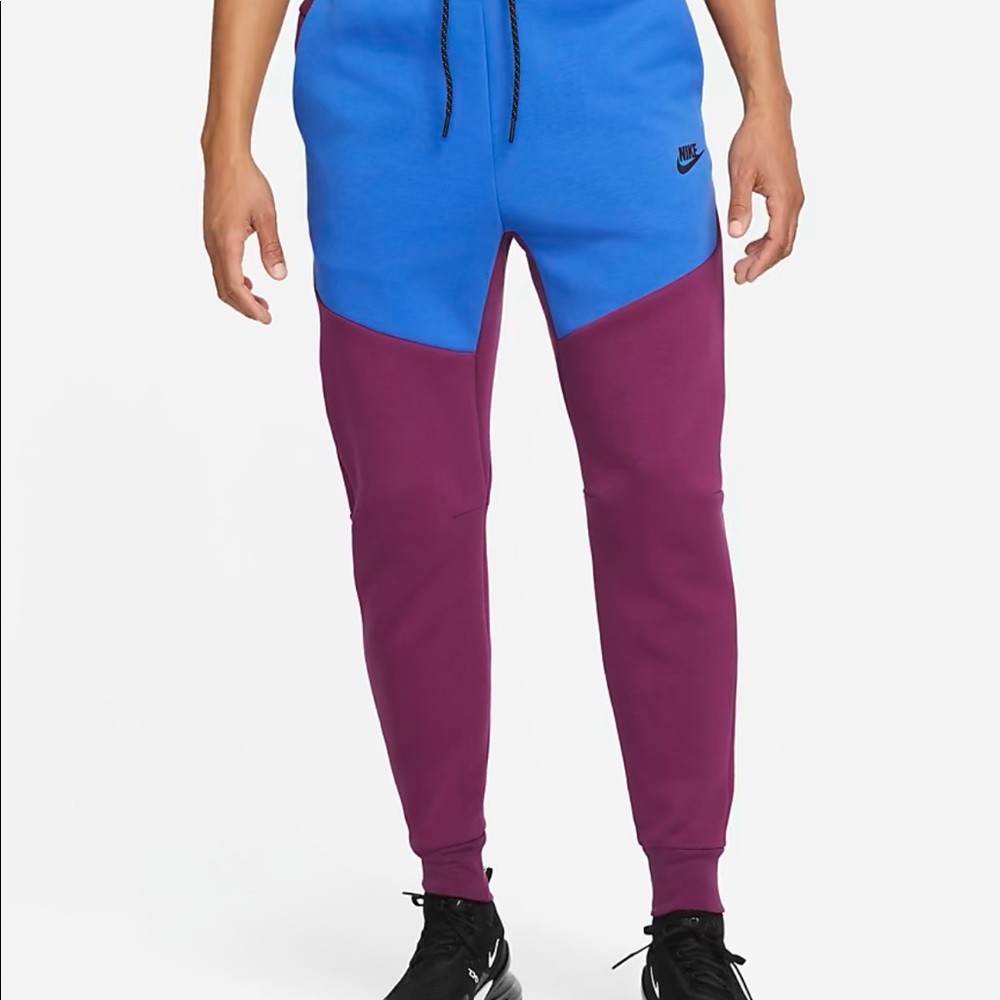 Nike tech fleece pants!!